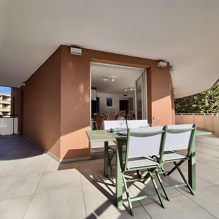 Ca395-a201 4 Pièces 6 Personnes Sur